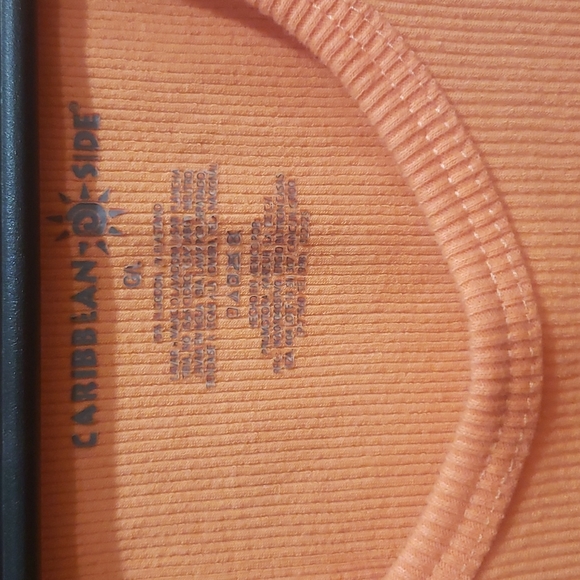 Tank top! - Picture 3 of 4